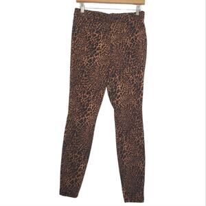 Time & Tru | Leopard Print Soft High Rise Jeggings with Back Pockets and Stretch